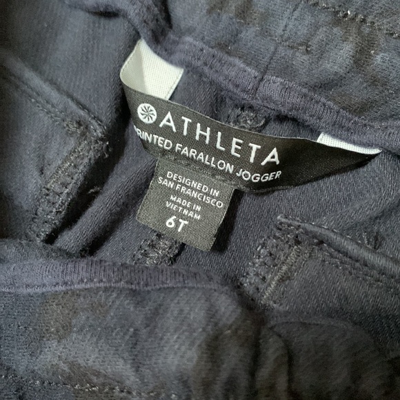 Athleta Printed Farallon Jogger Pants Women’s Blue Black Camo Drawstring Size 6T - Picture 4 of 12